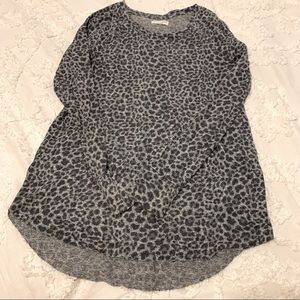 Super soft cheetah print sweater size M
